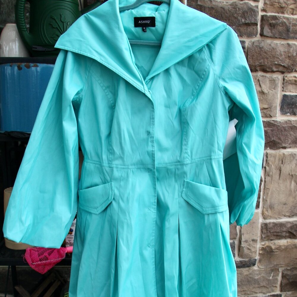 NWT Ashro TEal raincoat-size medium
